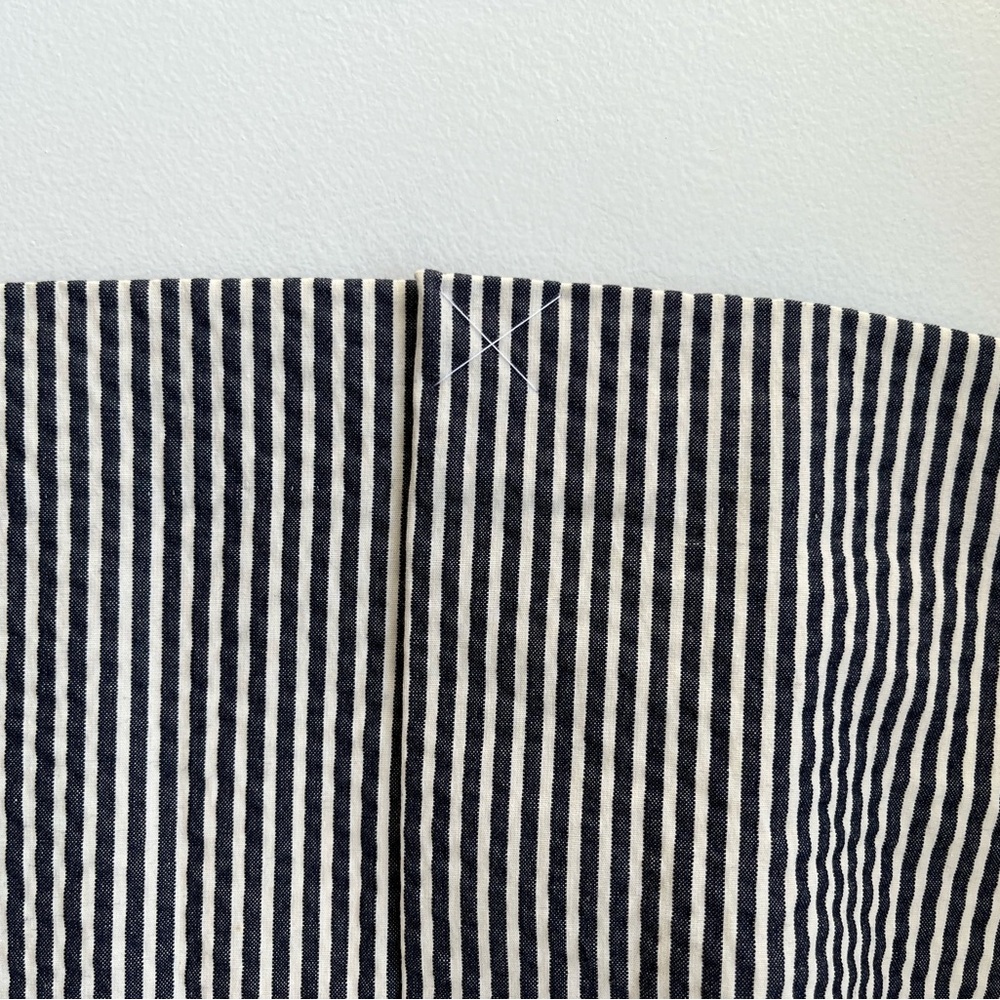 NWT, Ann Taylor, 8P, Seersucker skirt with tie in front - Picture 4 of 6